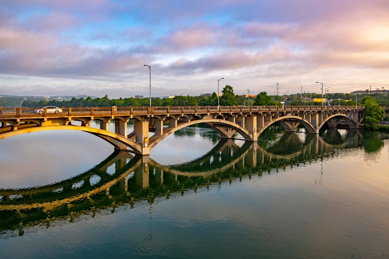 Image of Austin bridge over the Colorado river.